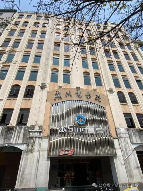 欧美大尺度少妇的相关介绍