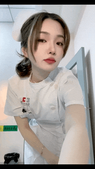 激情久久久精品的相关介绍