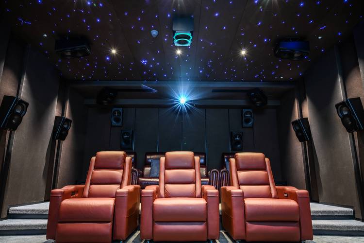 电影院英语怎么说？3个实用长尾关键词帮你快速掌握（cinema / movie theater / film house）