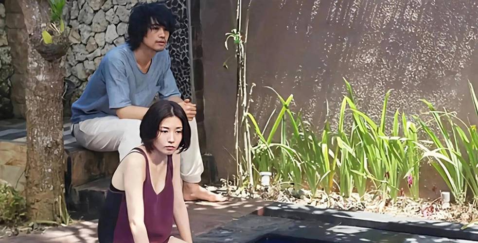 被老师摸逼的相关介绍
